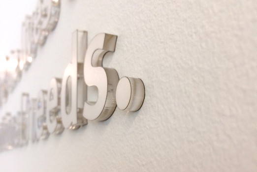 3D-Logo aus Plexiglas