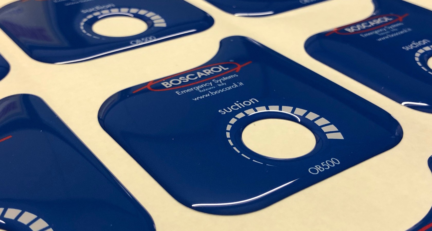 Pannelli adesivi resinati