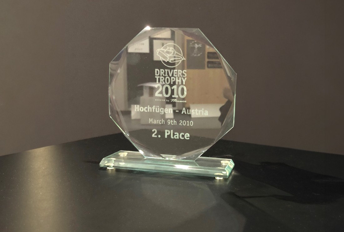 Trofeo Plexiglas a forma di cristallo Trofeo Plexiglas a forma di cristallo