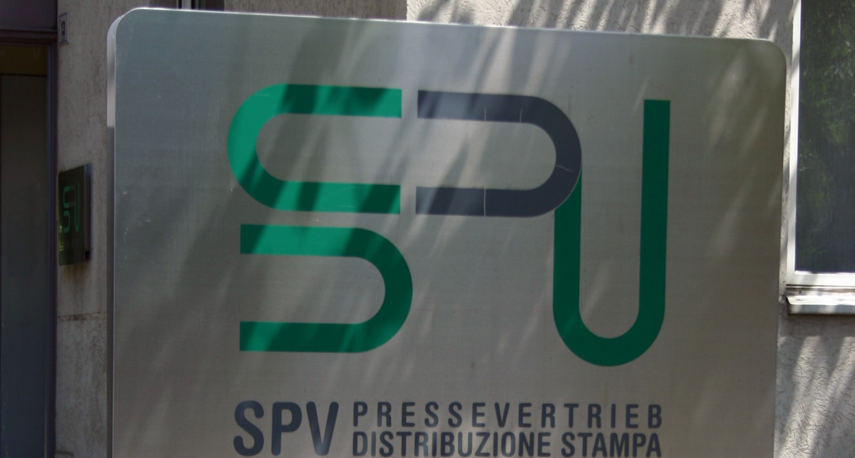 Targa in metallo stampata